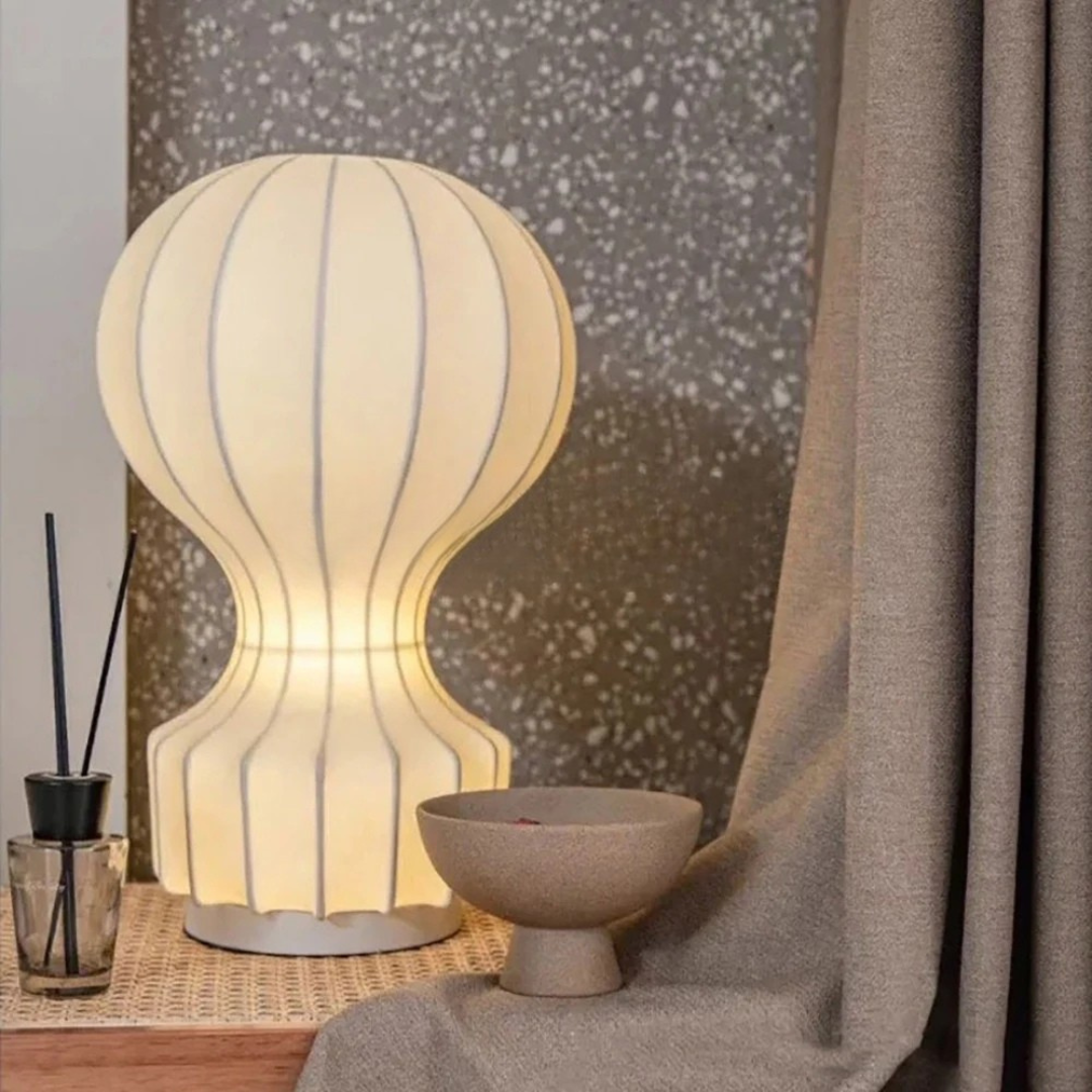 Cherise LED Tischlampe E27 – Elegante Beleuchtung Für Ihr Zuhause